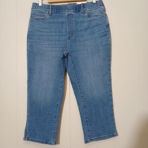 Croft Barrow NWT Capri Jeans Blue Pull On Elastic Waist Pockets Stretch Denim